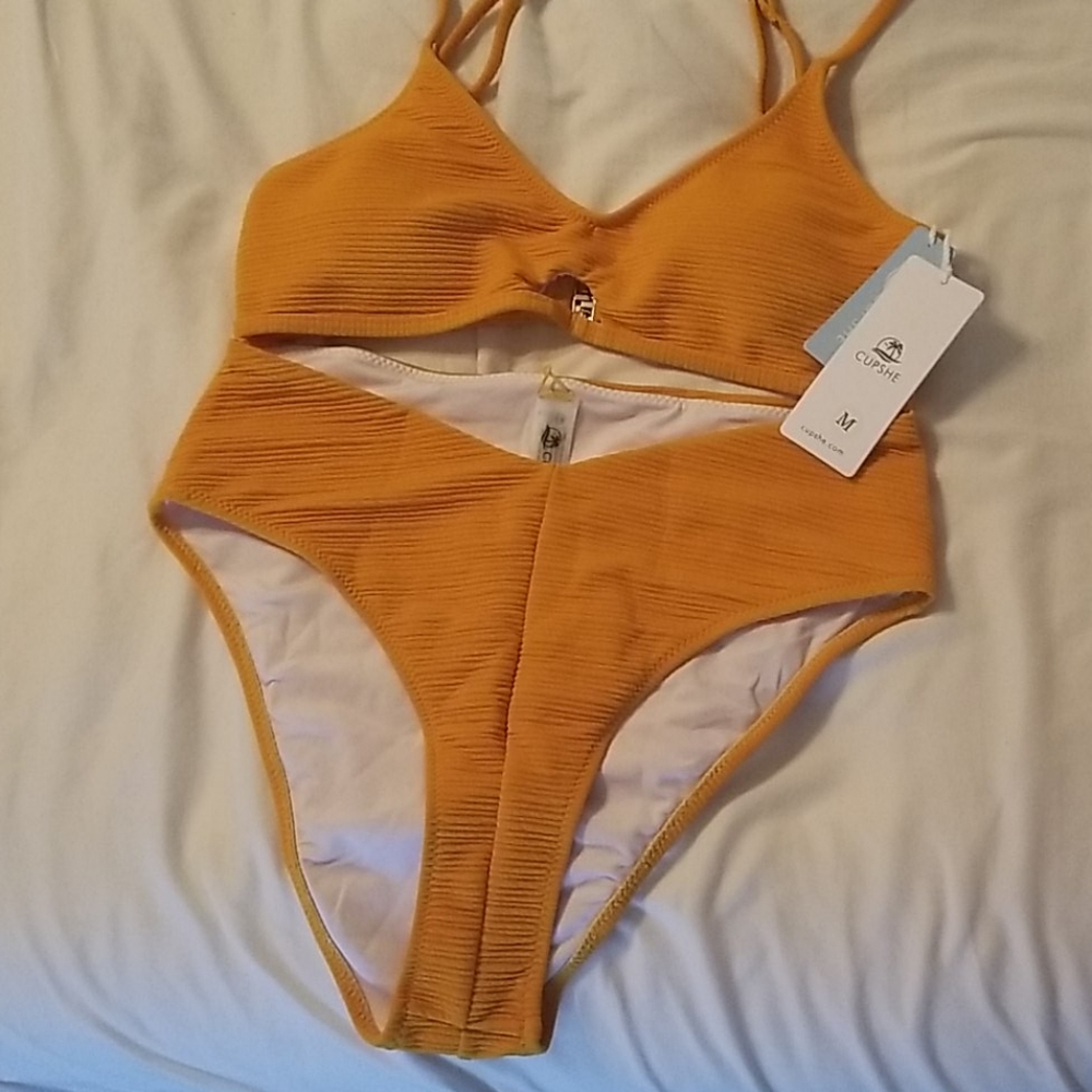 Swim suit - Picture 5 of 5